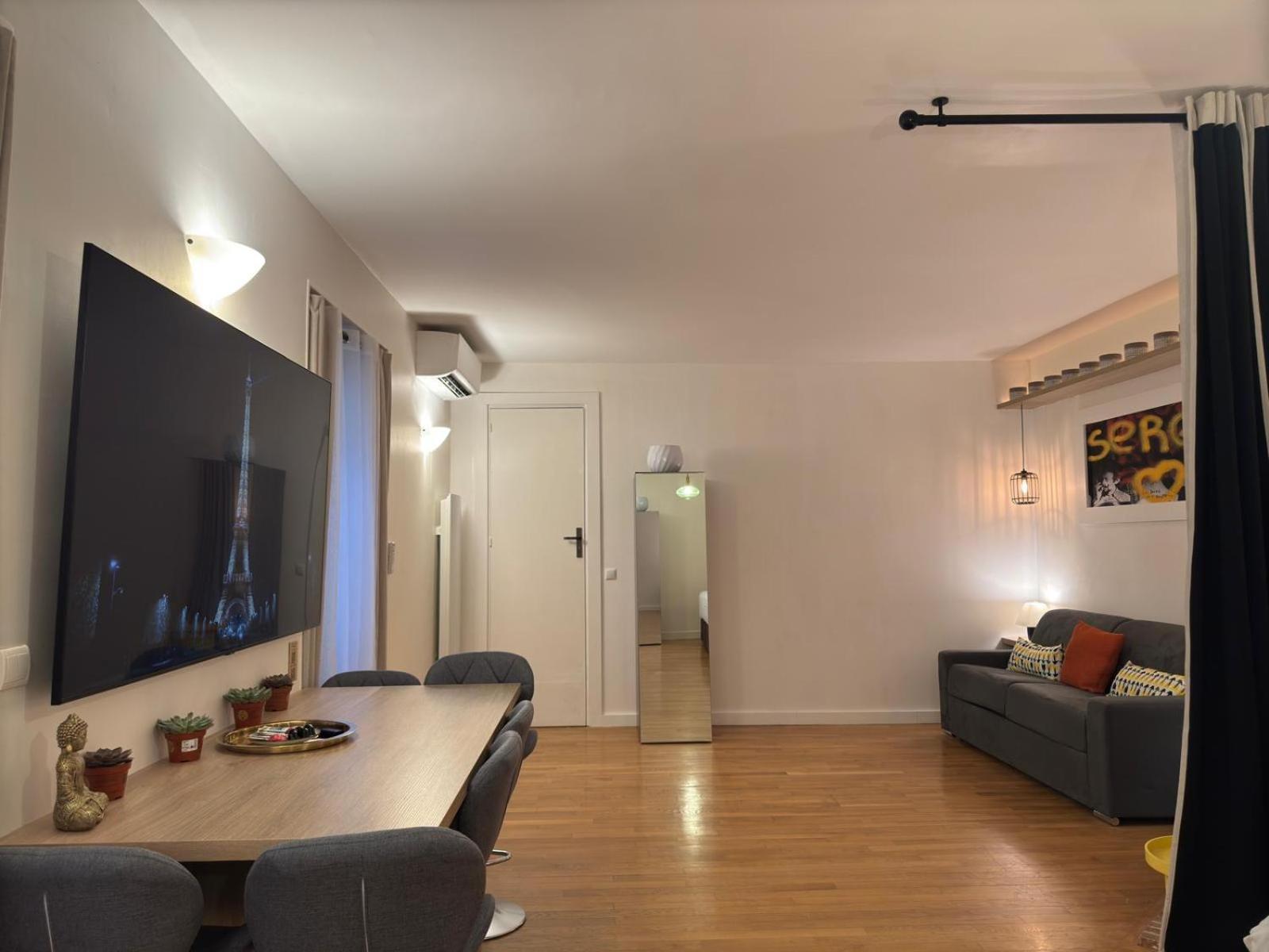 Marais, Sainte-croix Bretonnerie - 6 Places Appartement